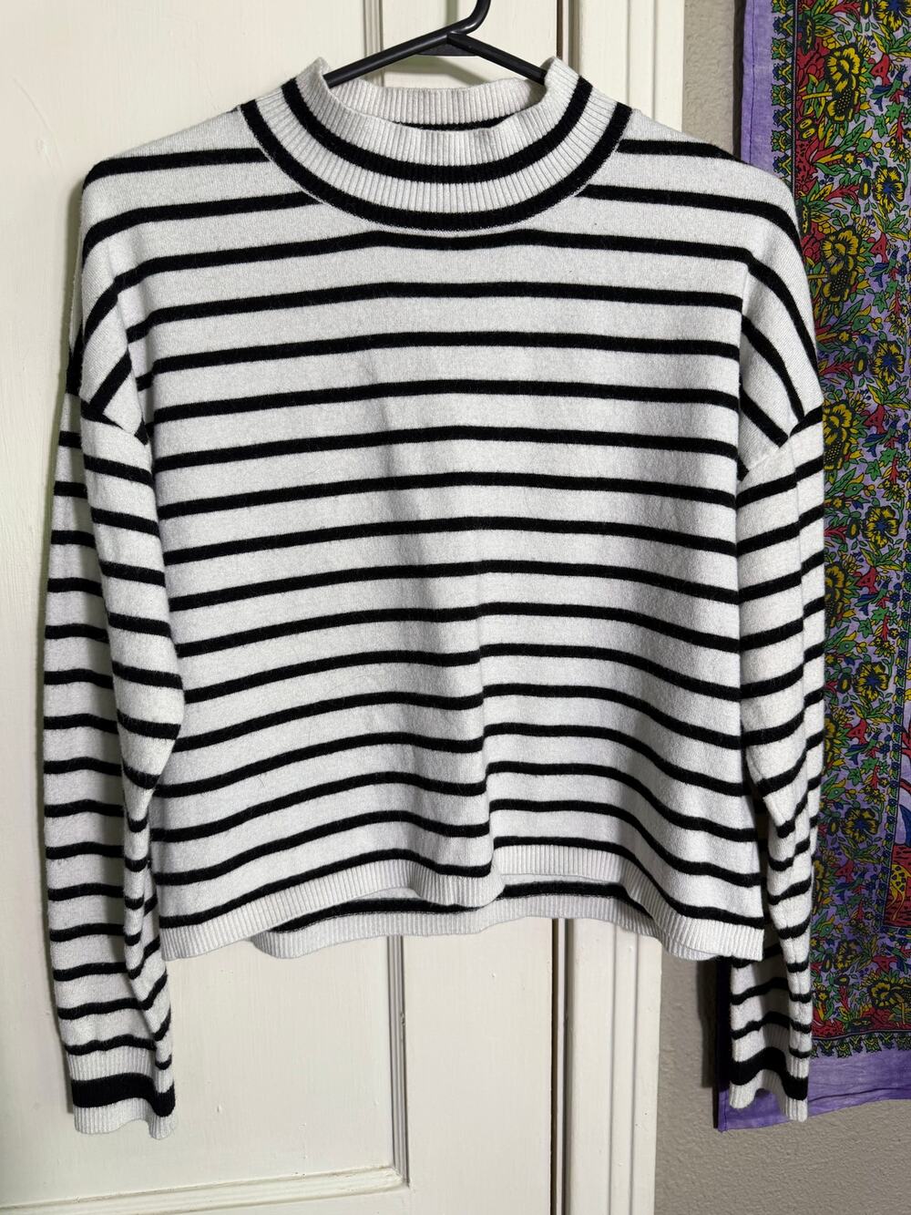 Hazel Moon Black & White Striped Cropped Mock Neck Sweater – Size Medium